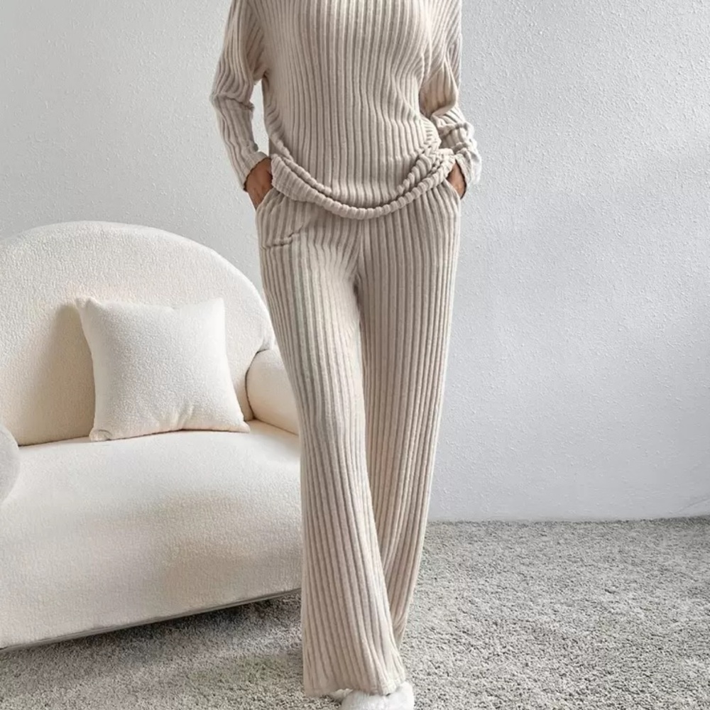 Cozy Ribbed Knit Lounge Set in Cream - Picture 2 of 5